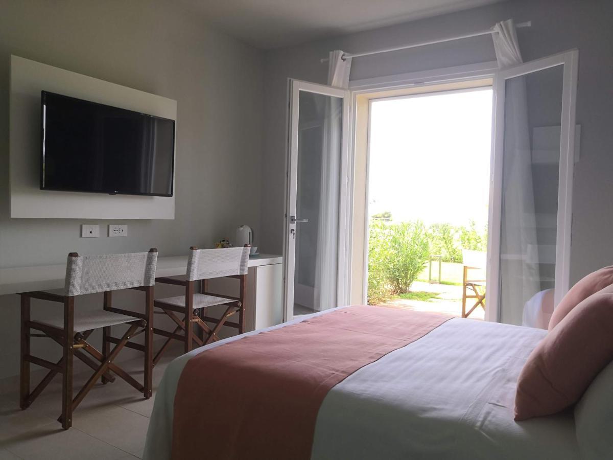 Stile Libero B&B ลาโกนา ภายนอก รูปภาพ