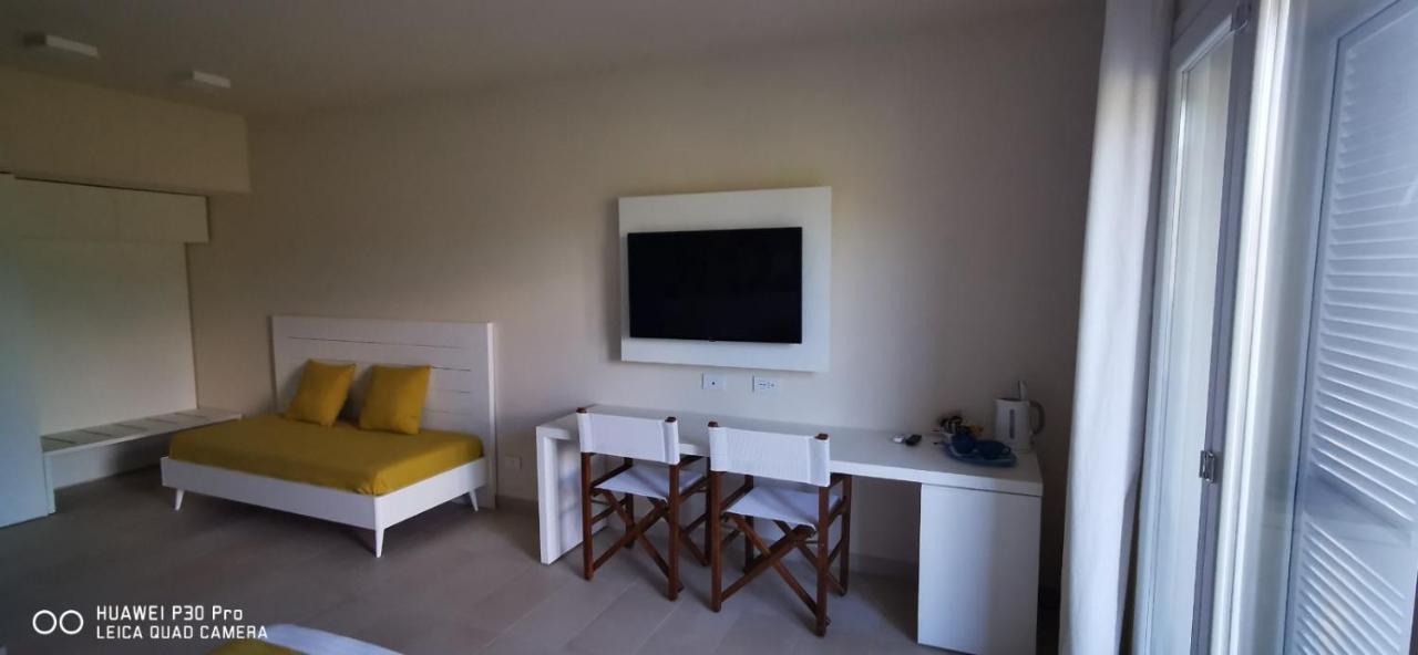 Stile Libero B&B ลาโกนา ภายนอก รูปภาพ