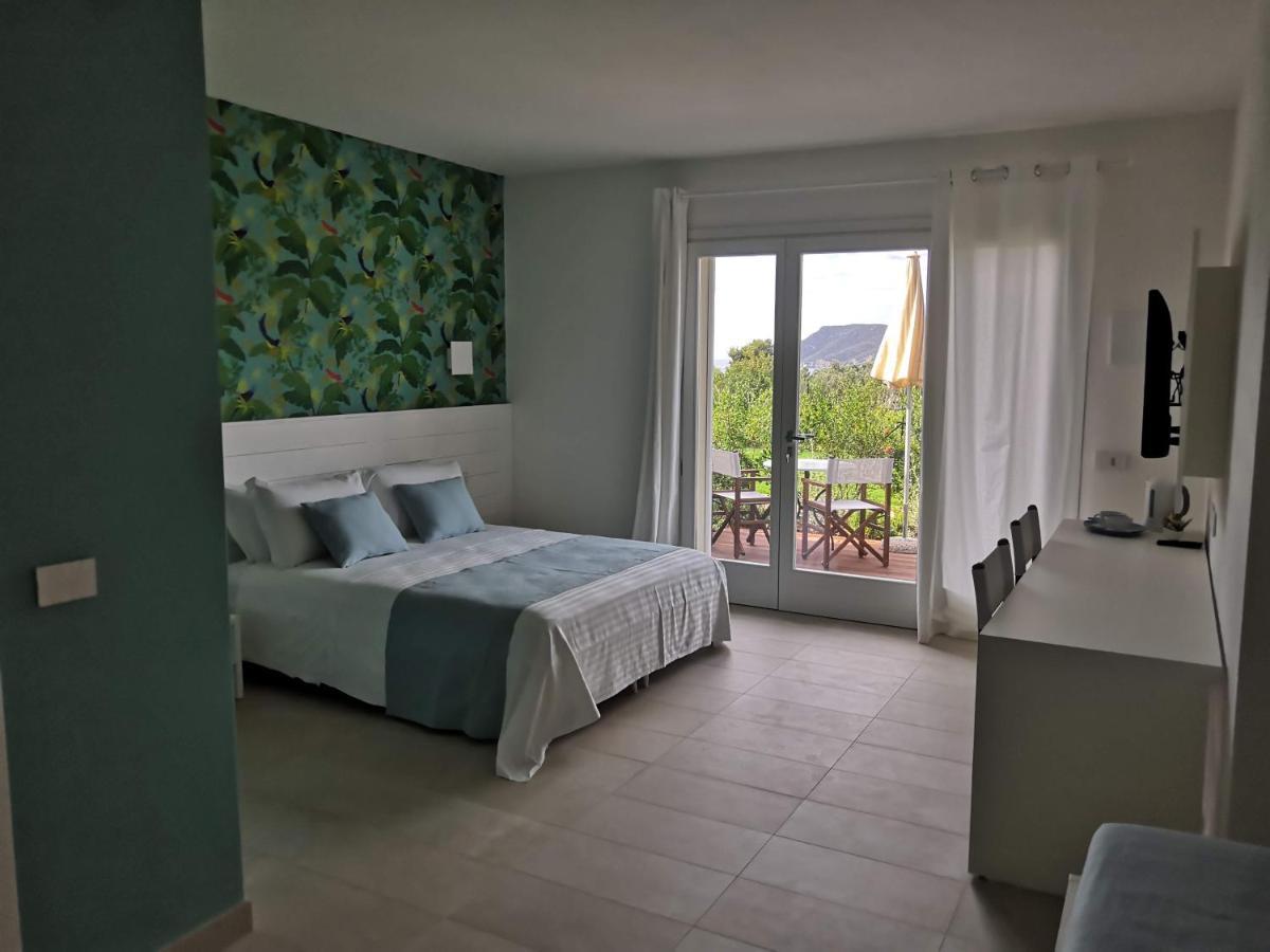 Stile Libero B&B ลาโกนา ภายนอก รูปภาพ