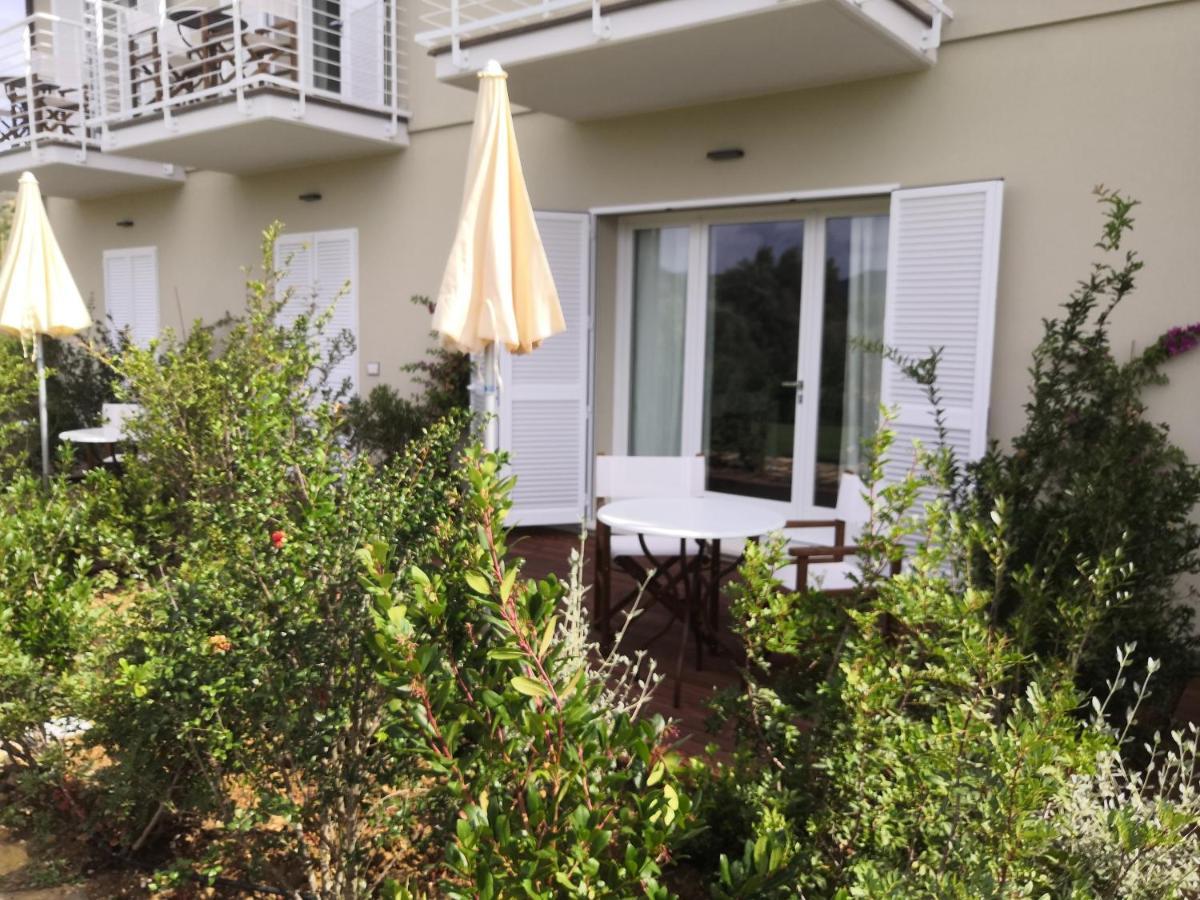 Stile Libero B&B ลาโกนา ภายนอก รูปภาพ